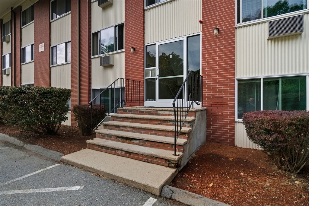 74 Beach Street, Bldg 5 3