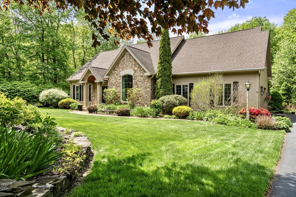 30 Cimarron Ln