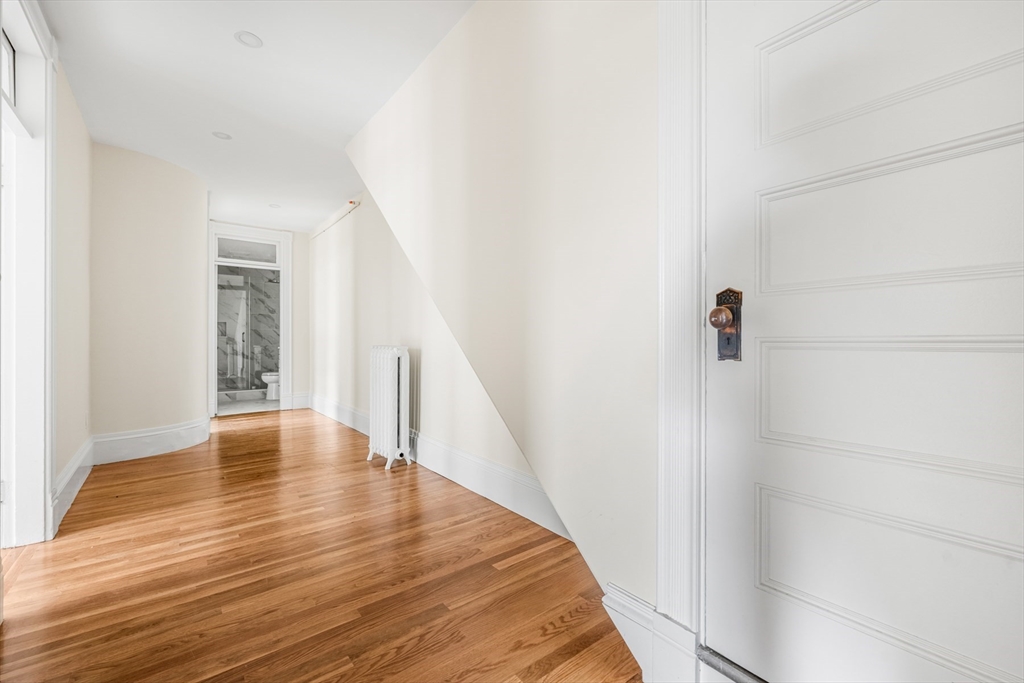 18 Loring Avenue 2