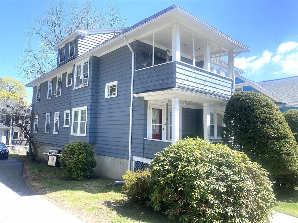 12 Waconah Rd