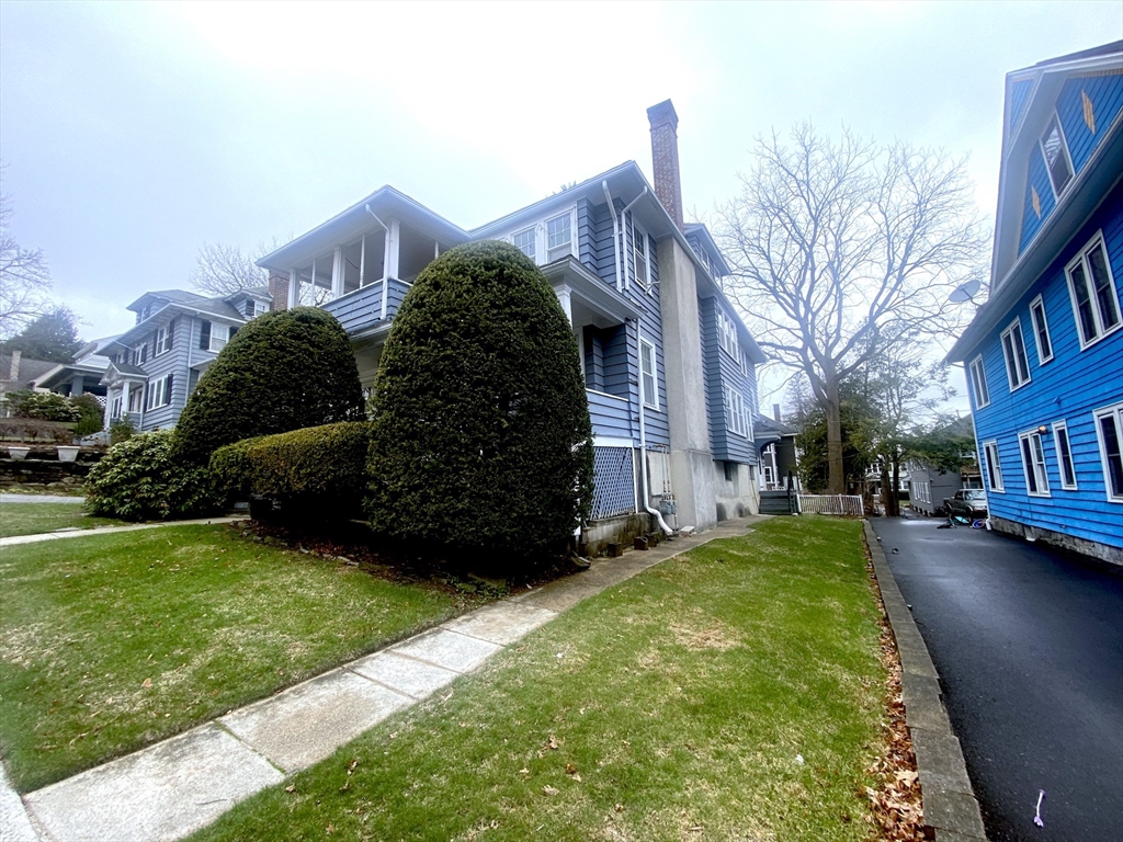 12 Waconah Rd