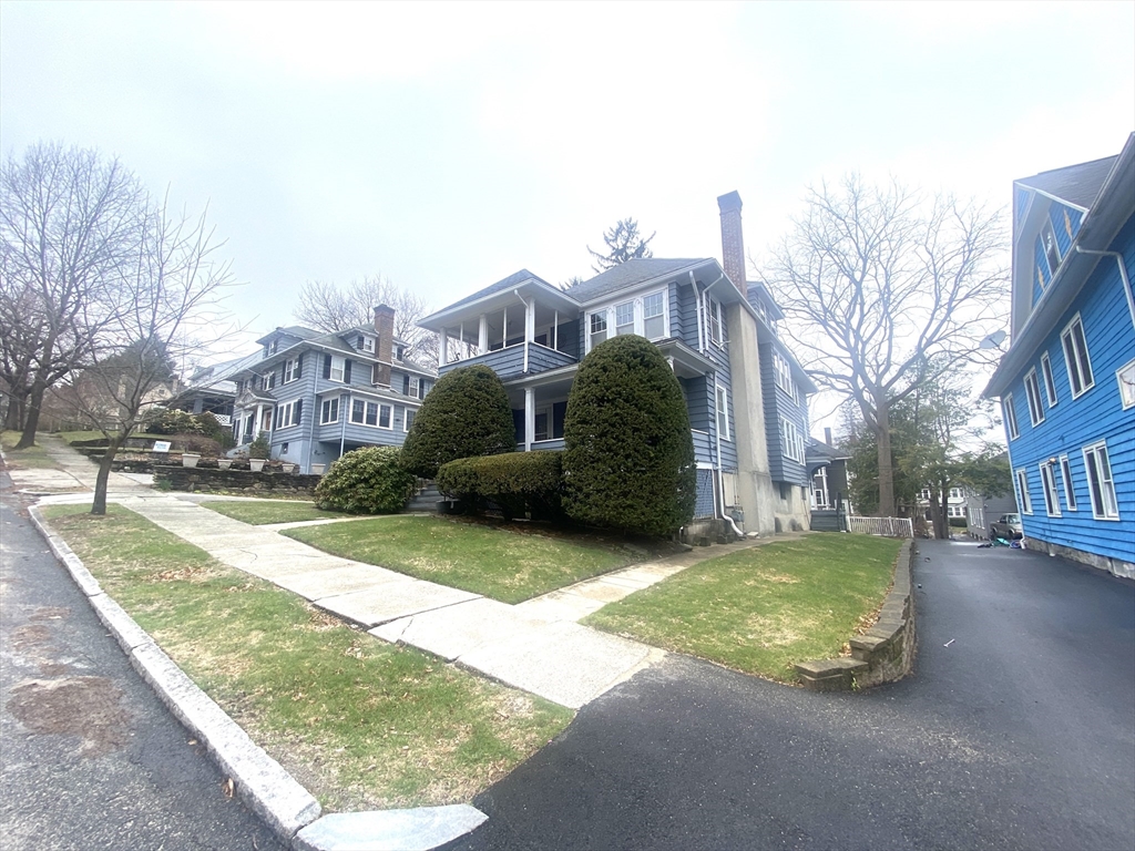 12 Waconah Rd