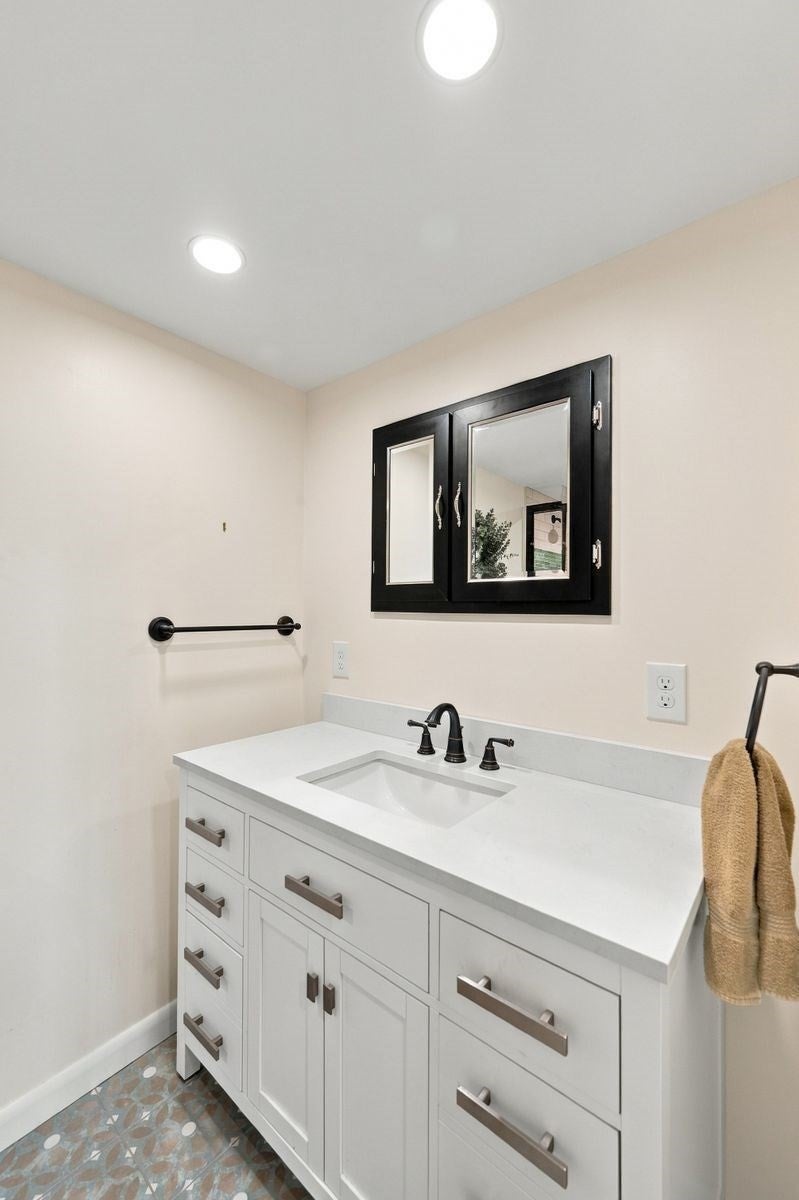 406 Paradise Road #3H, Swampscott, MA Photo #25