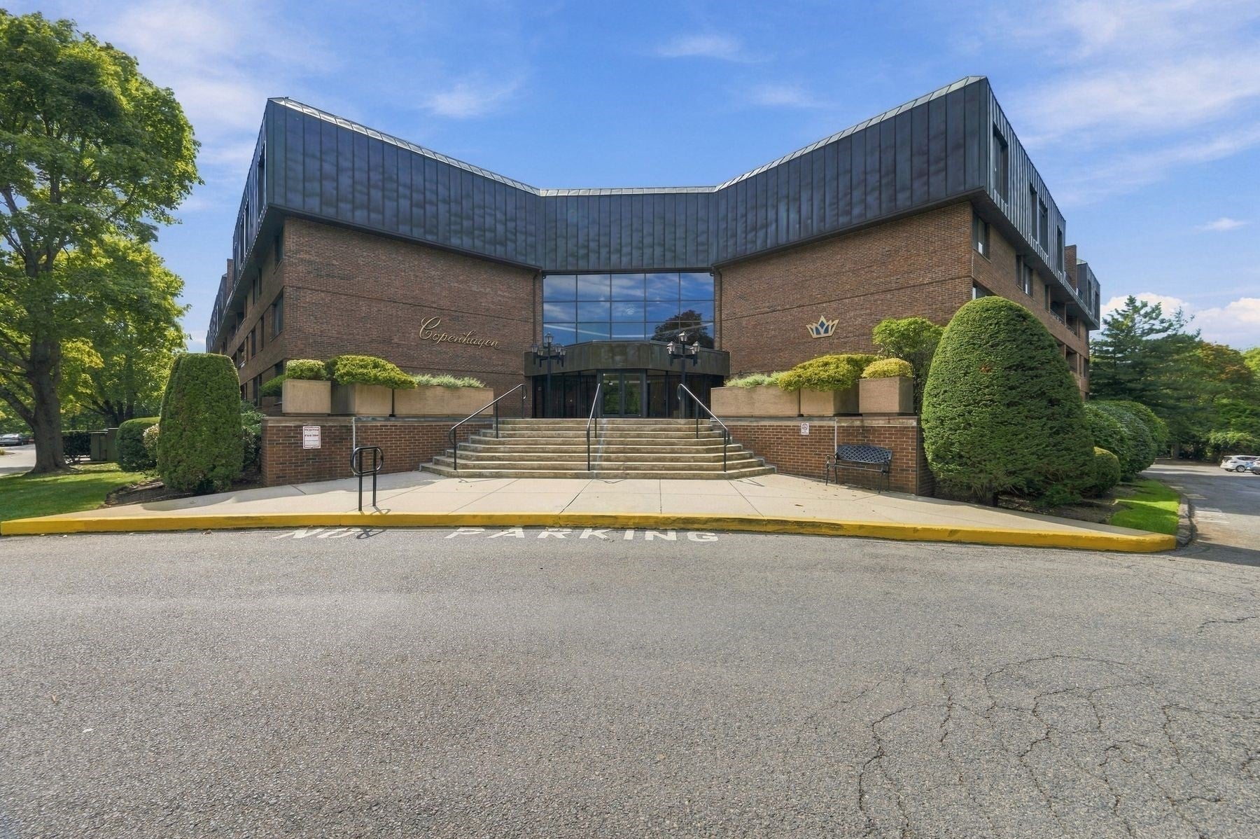 406 Paradise Road #3H, Swampscott, MA Photo #2
