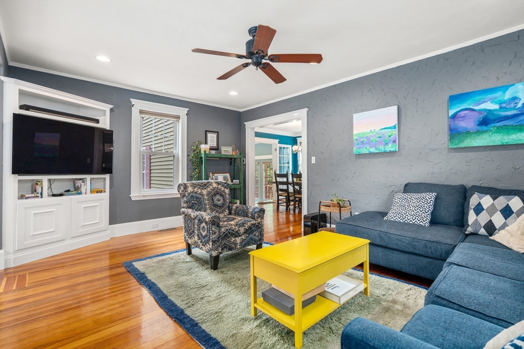 62 Ferncroft Rd