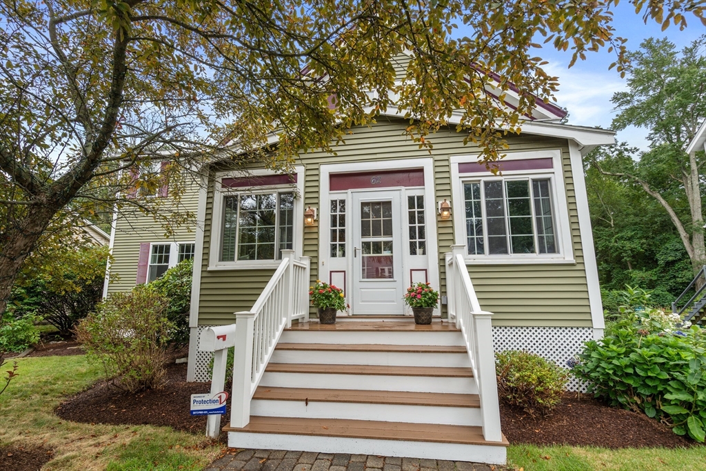 62 Ferncroft Rd