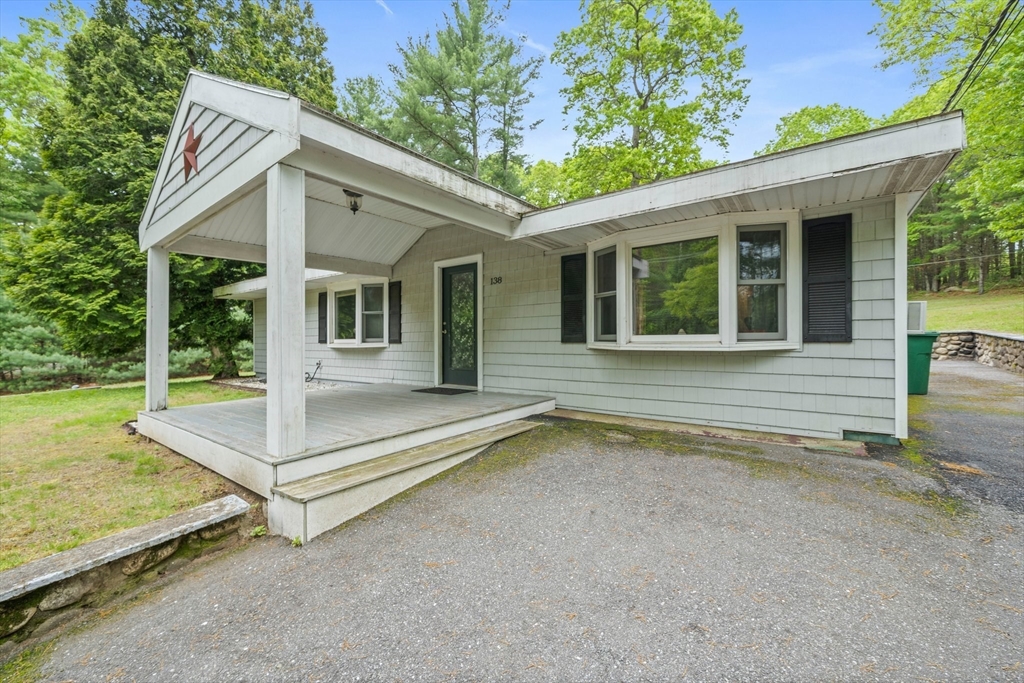 138 Pleasant St