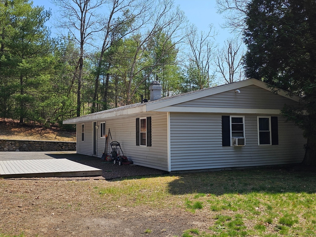 138 Pleasant St