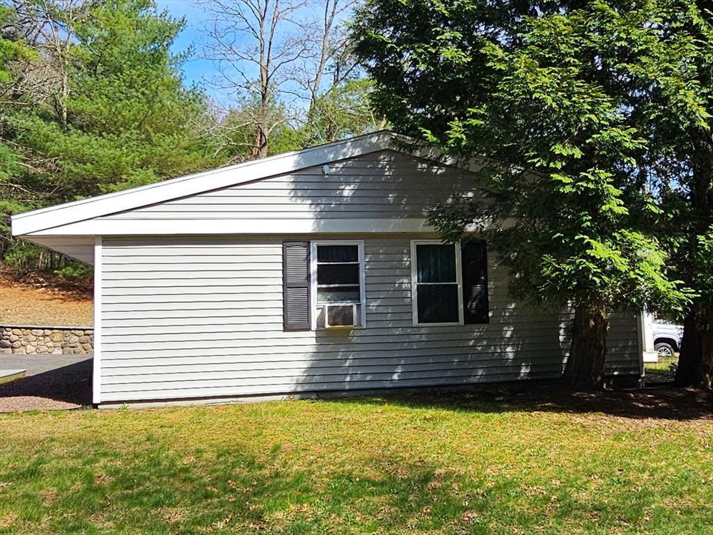 138 Pleasant St