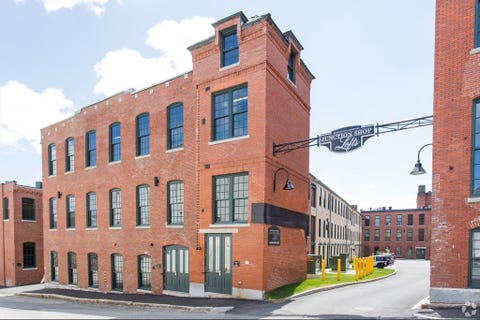 Photo of 64 Beacon Street #B-406, Worcester, MA 01608 (MLS # 73527444)