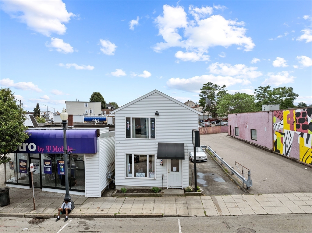 348 S Main St