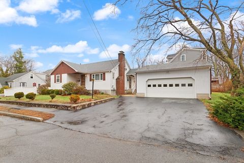 39 Mccormack Ave Medford MA 02155