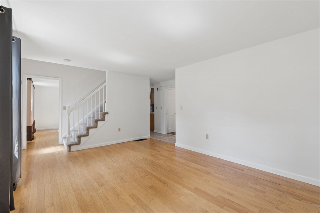 15 Pine Grove Rd