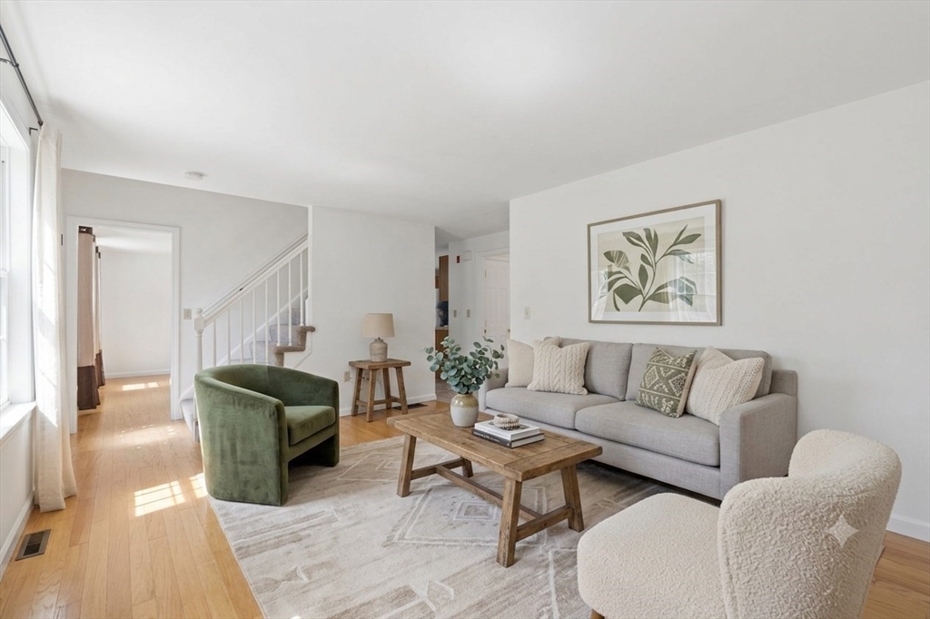 15 Pine Grove Rd