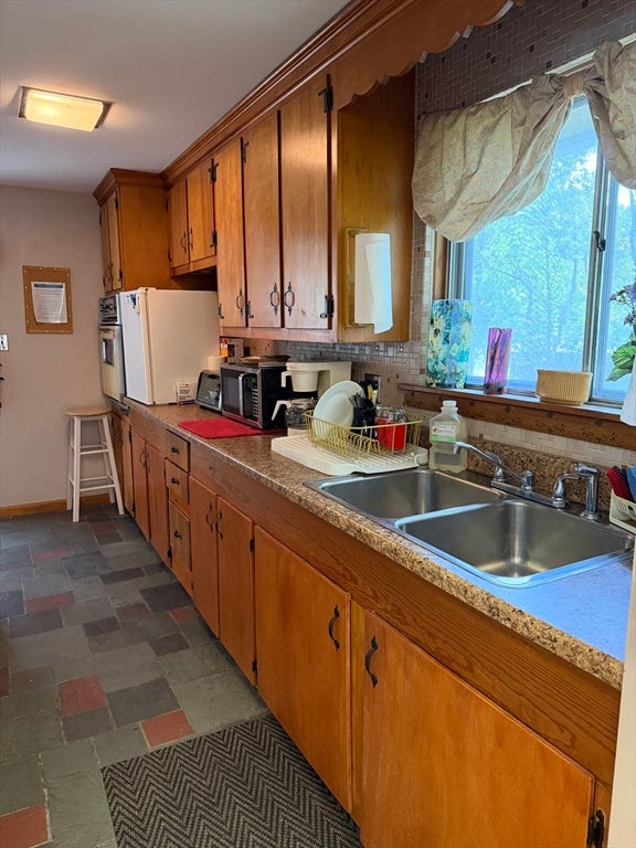 510 Thacher St, Attleboro, MA, 510 Thacher St, Attleboro, MA Photo #9