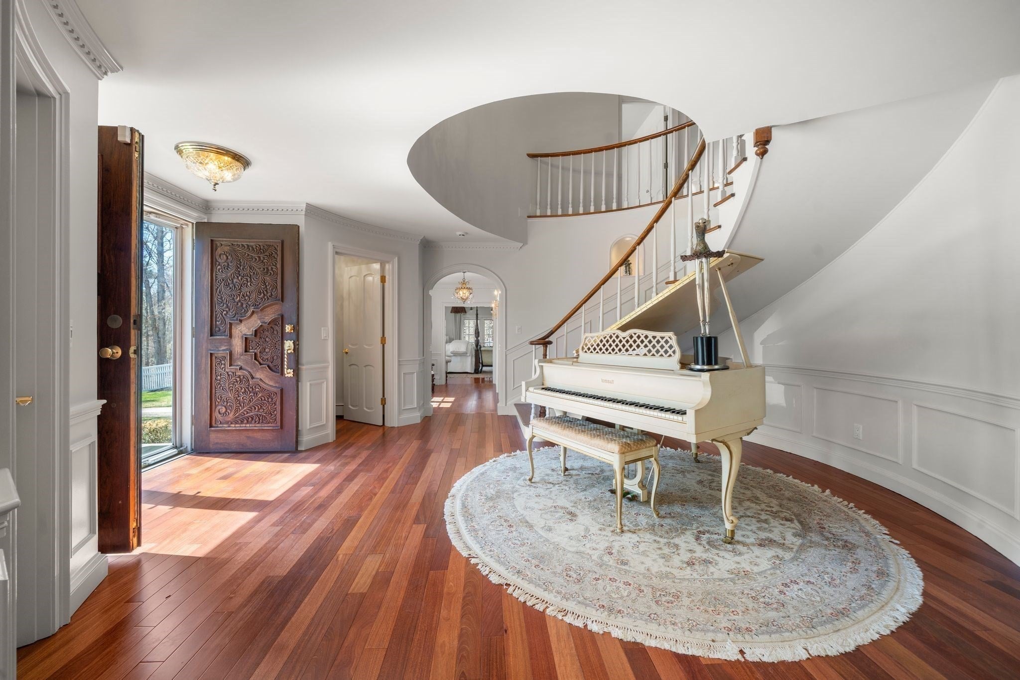 286 Mayflower Cir, Hanover MA 02339