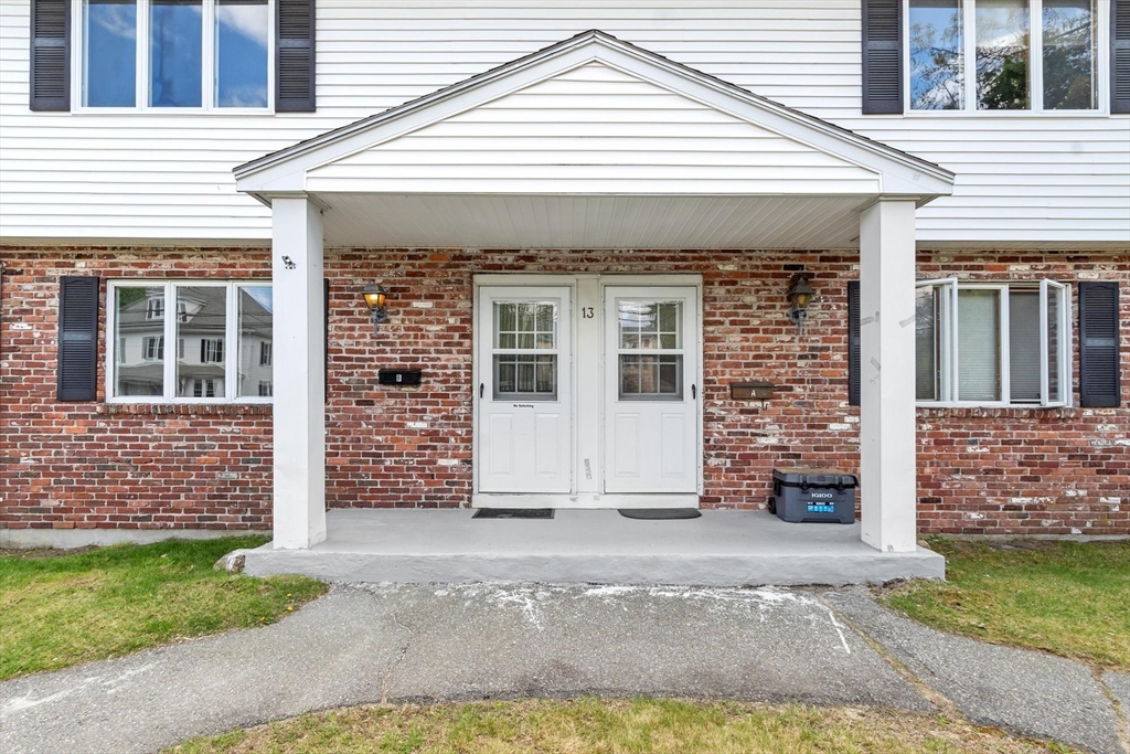 13 Warren Ave #B, Chelmsford, MA Photo #2