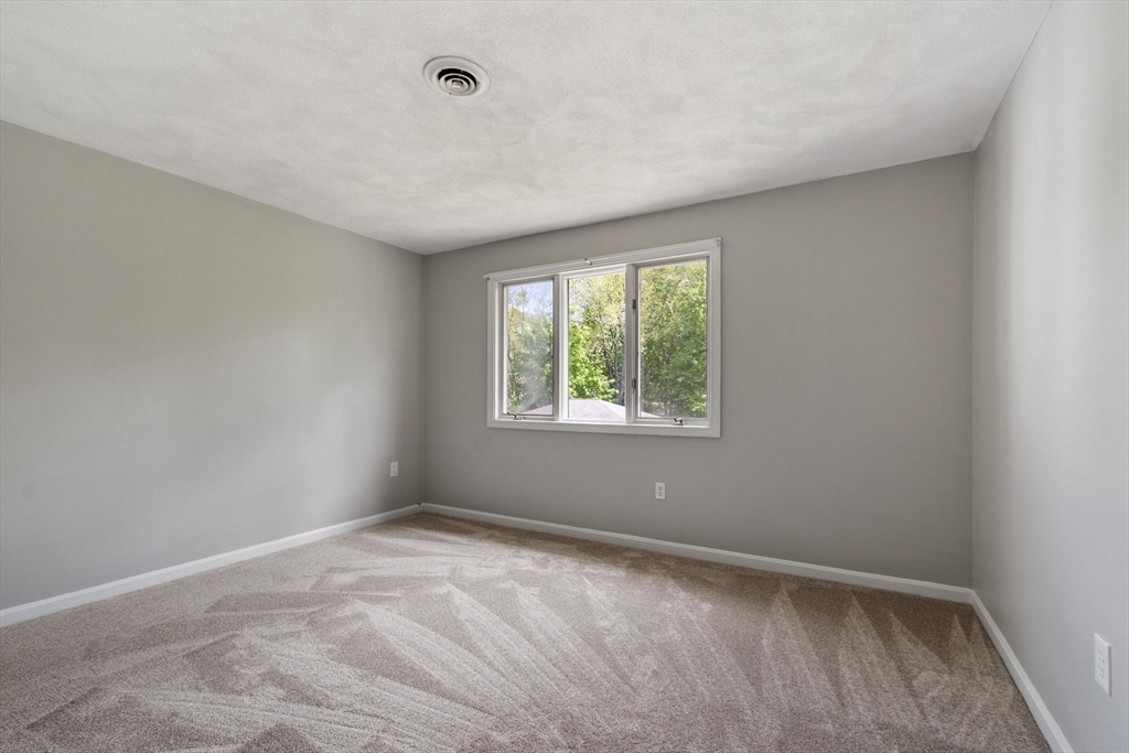 13 Warren Ave #B, Chelmsford, MA Photo #18
