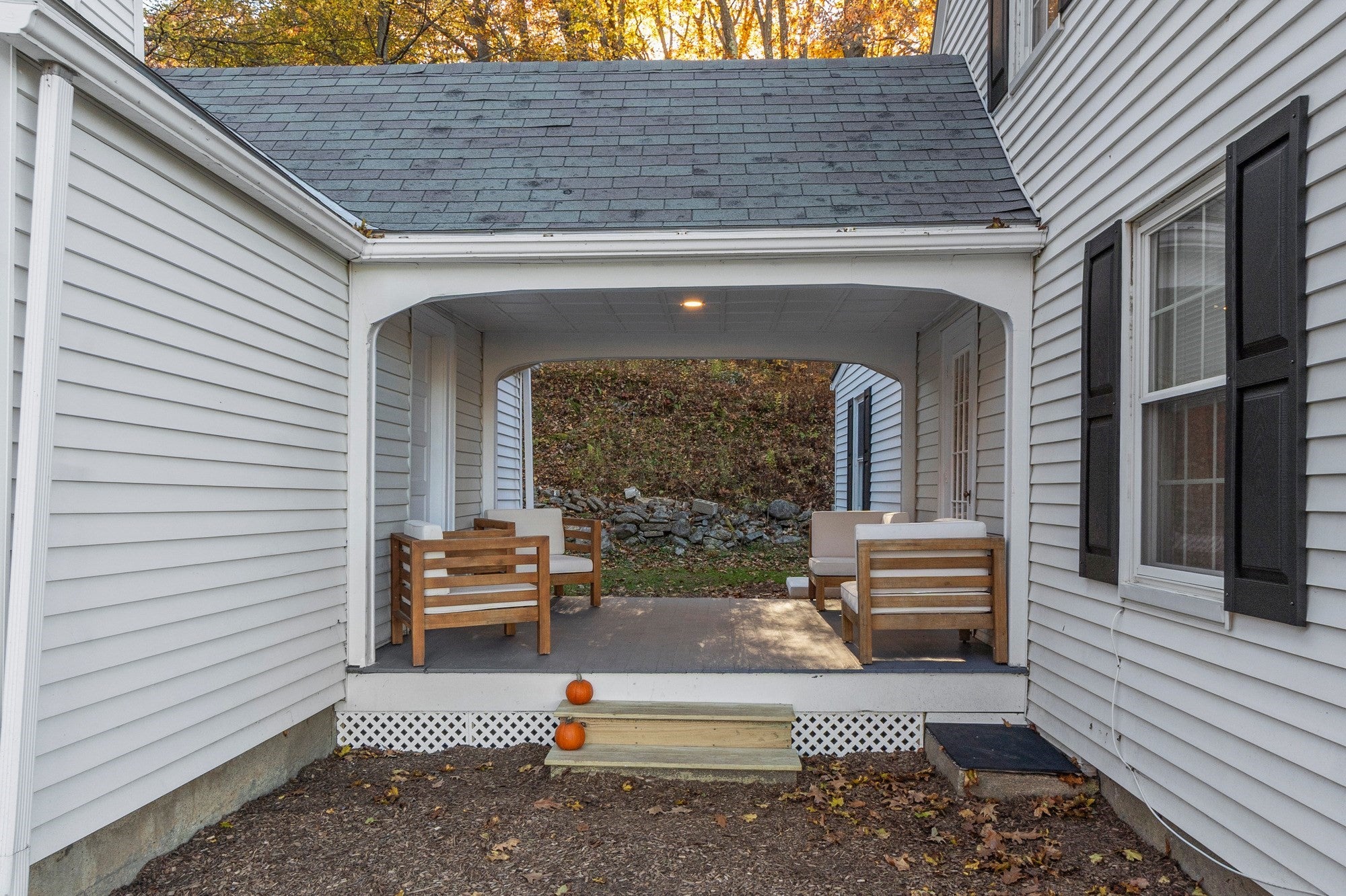 121 Waterford St
