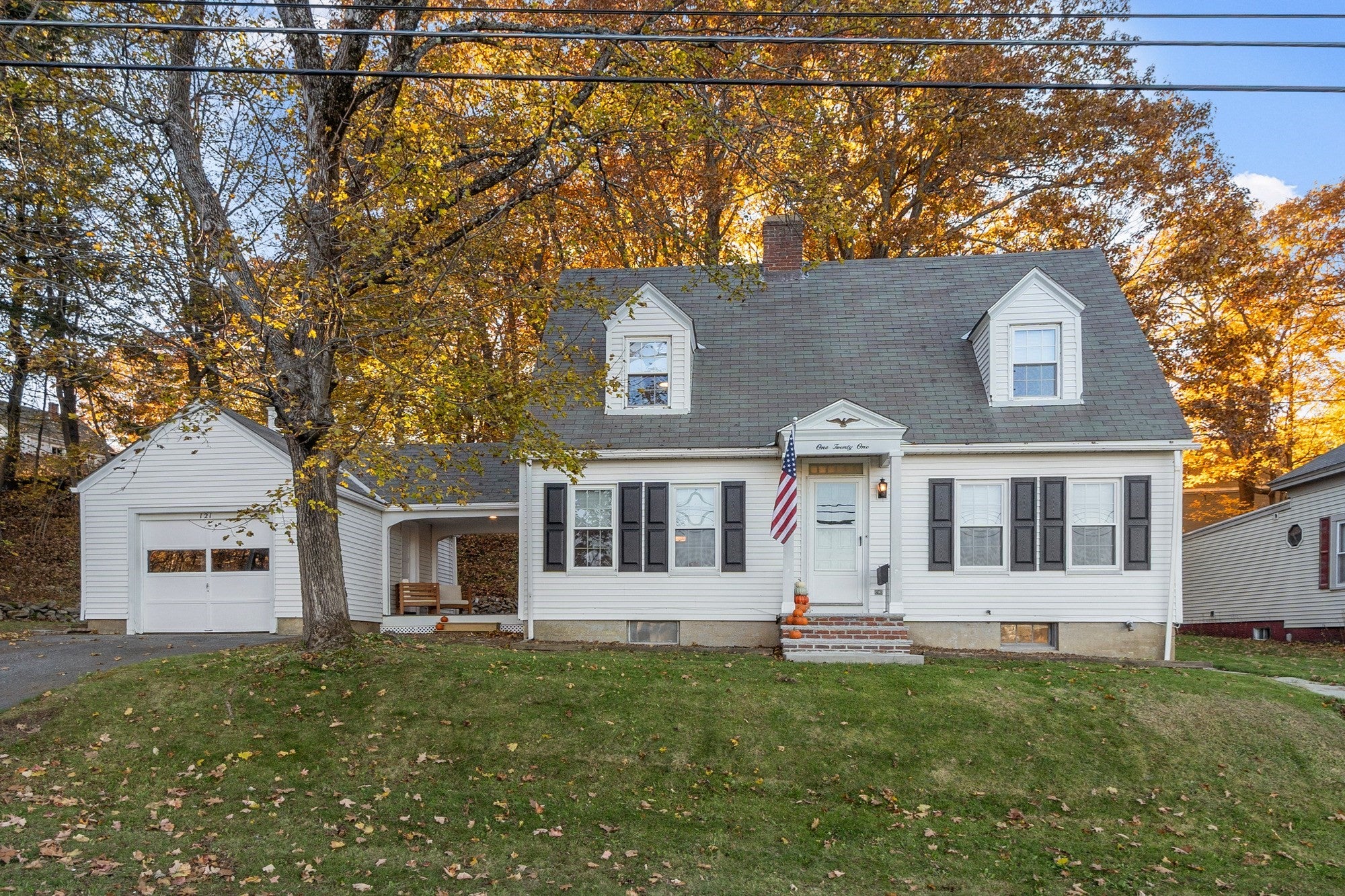 121 Waterford St