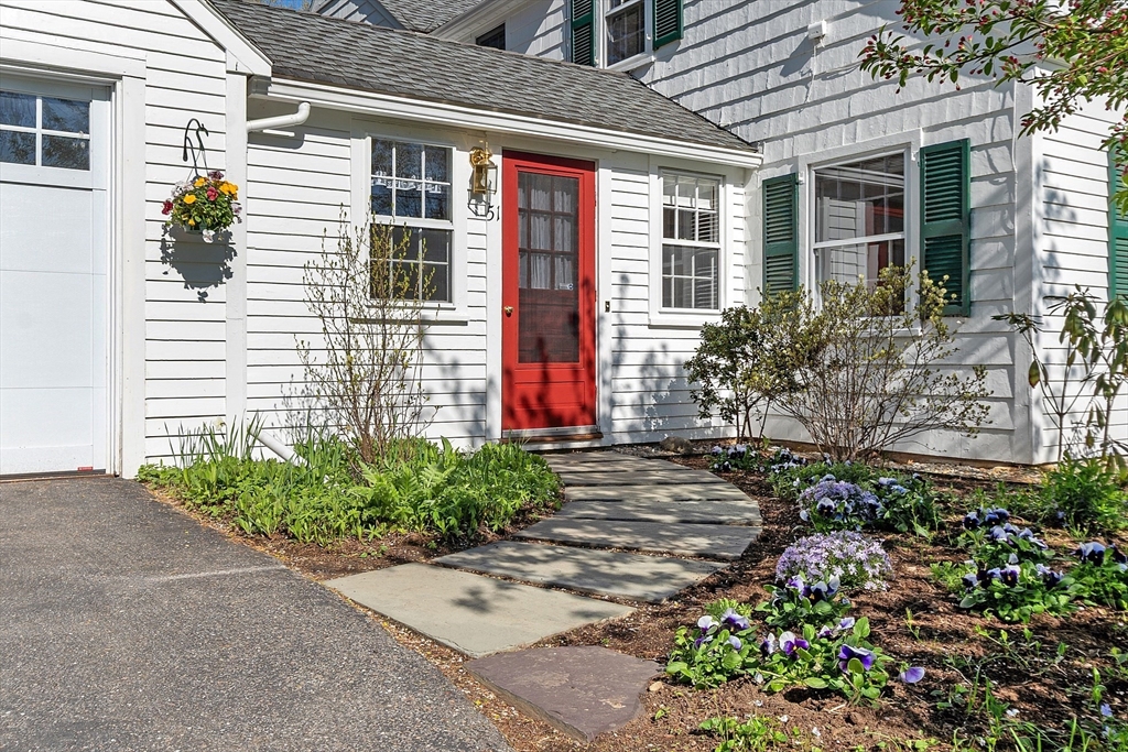 51 Chestnut St