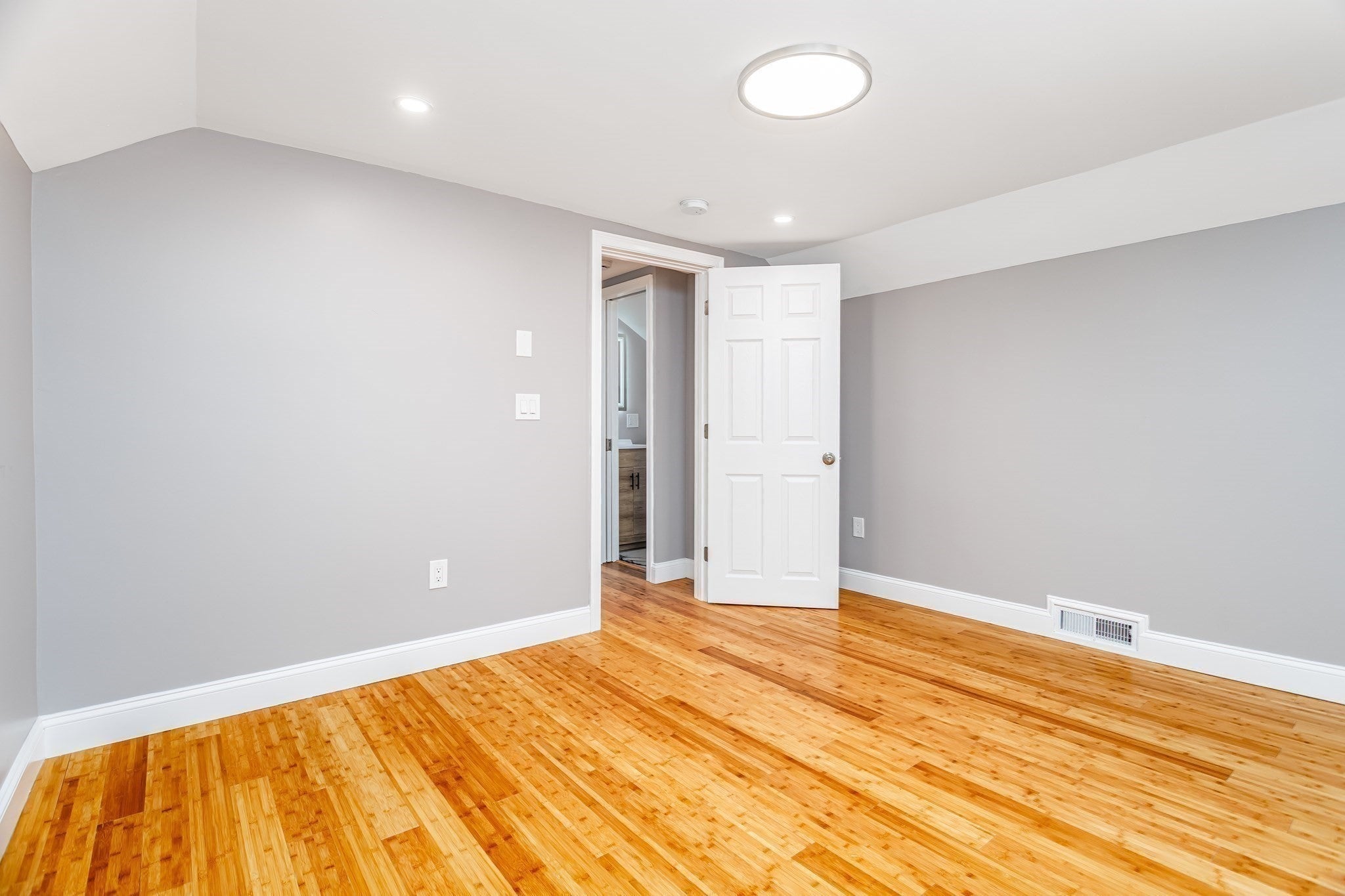 161 11th-Eleventh St, Leominster, MA, 161 11th-Eleventh St, Leominster, MA Photo #22