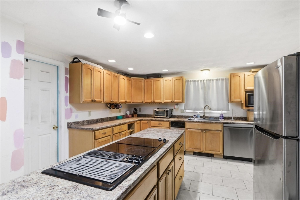364 W Meadow Rd
