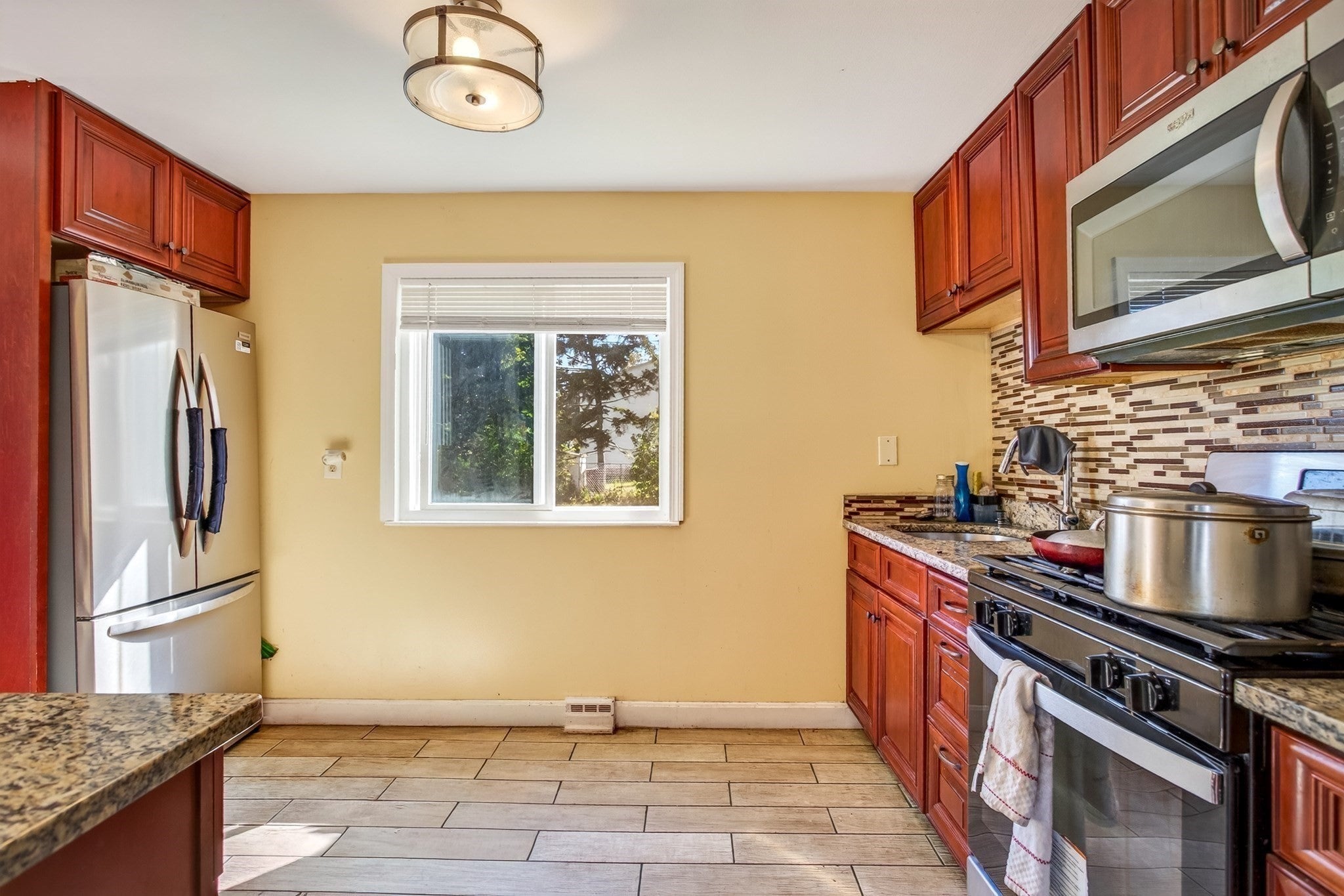 19 Oak Ridge Dr E Dr, Brockton, MA, 19 Oak Ridge Dr E Dr, Brockton, MA Photo #23
