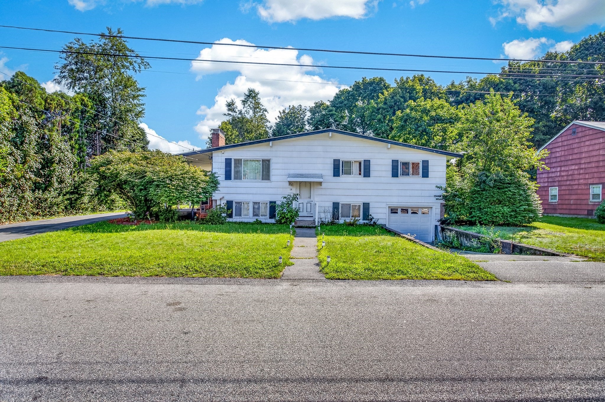 19 Oak Ridge Dr E