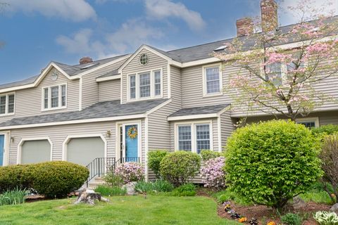 Photo of 25 Harrington Farms Way #25, Shrewsbury, MA 01545 (MLS # 73519507)