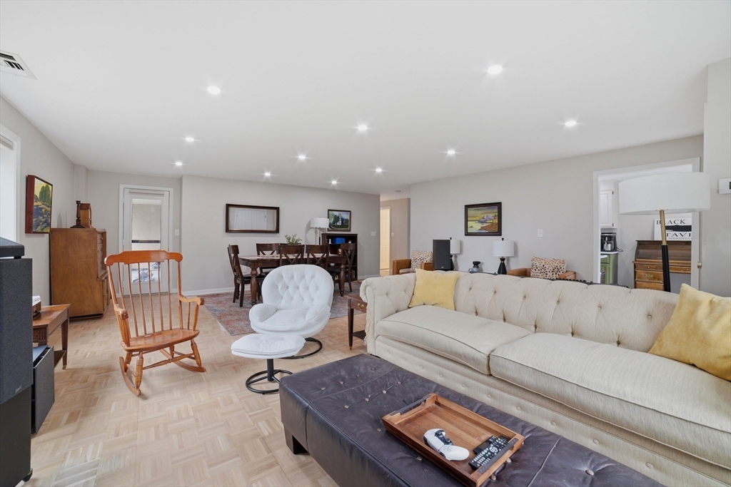 11 Ledgewood Way 16