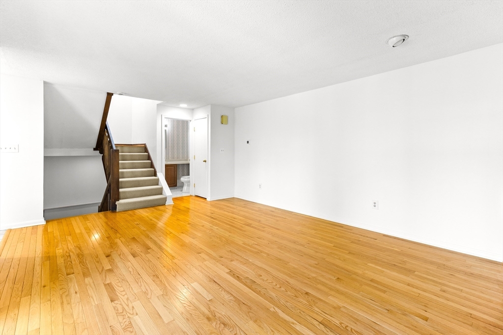 77 Trailside Way 77