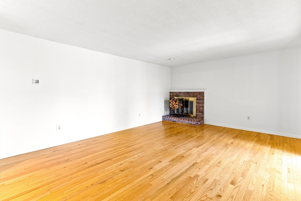 77 Trailside Way 77