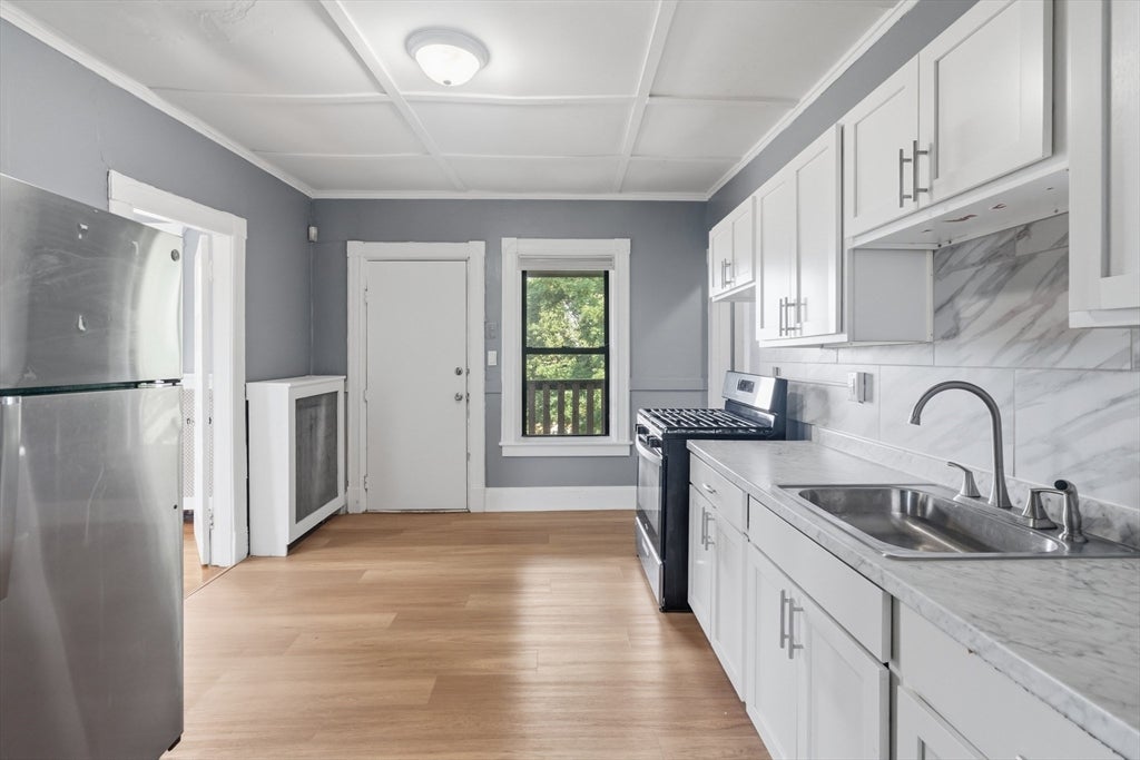 Photo of 92 Woodside Terrace, Springfield, MA