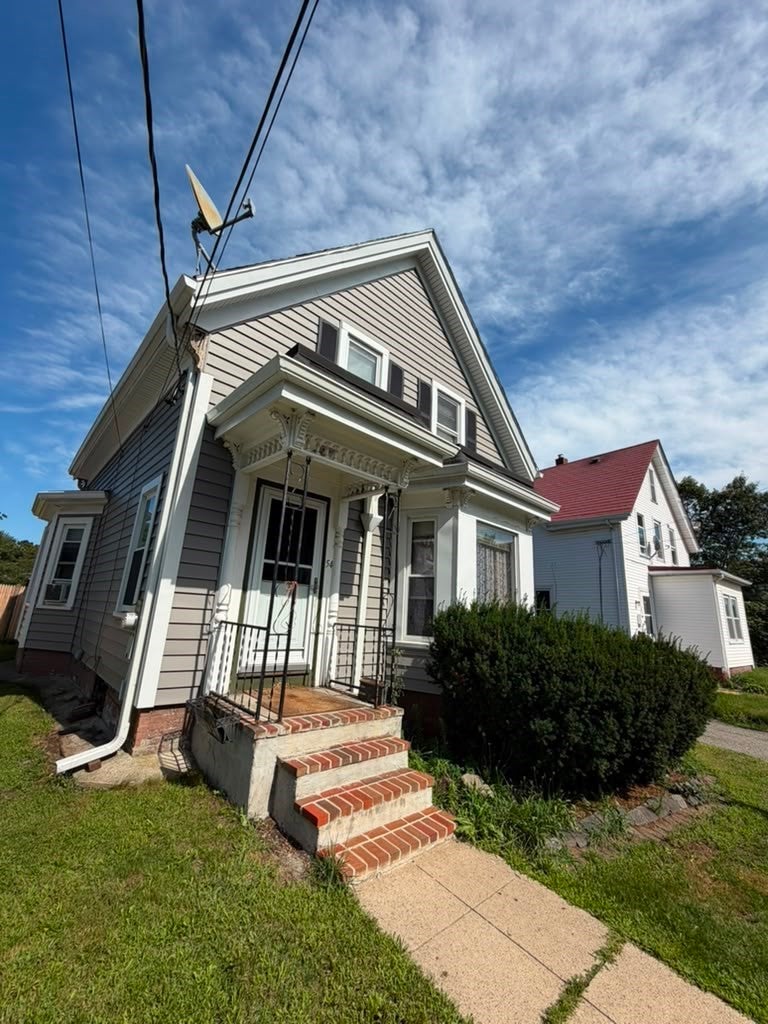 54 Clinton St, Brockton MA 02302