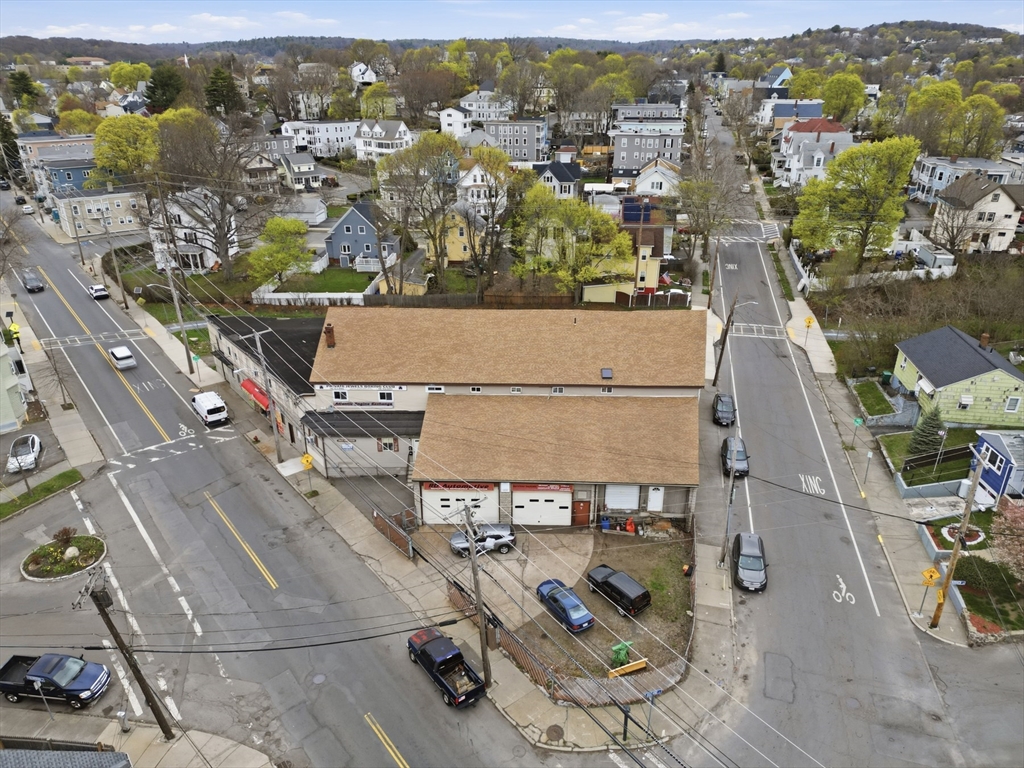 723-727 Summer St