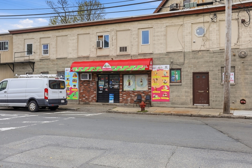 723-727 Summer St