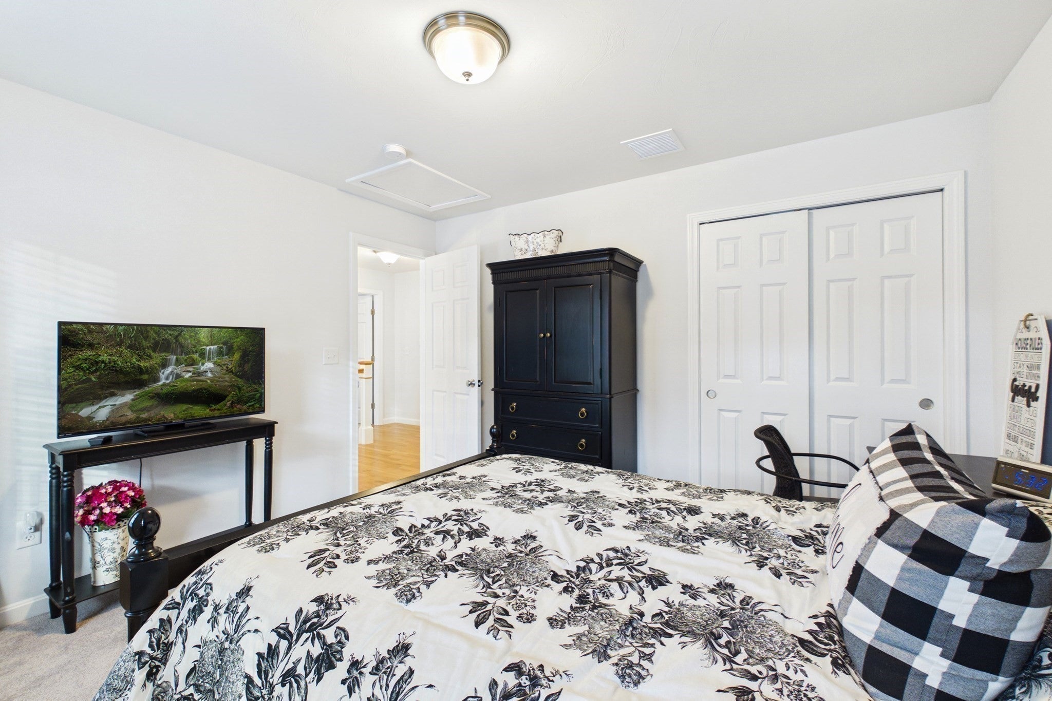 232 Collins Corner Rd, Dartmouth, MA Photo #26