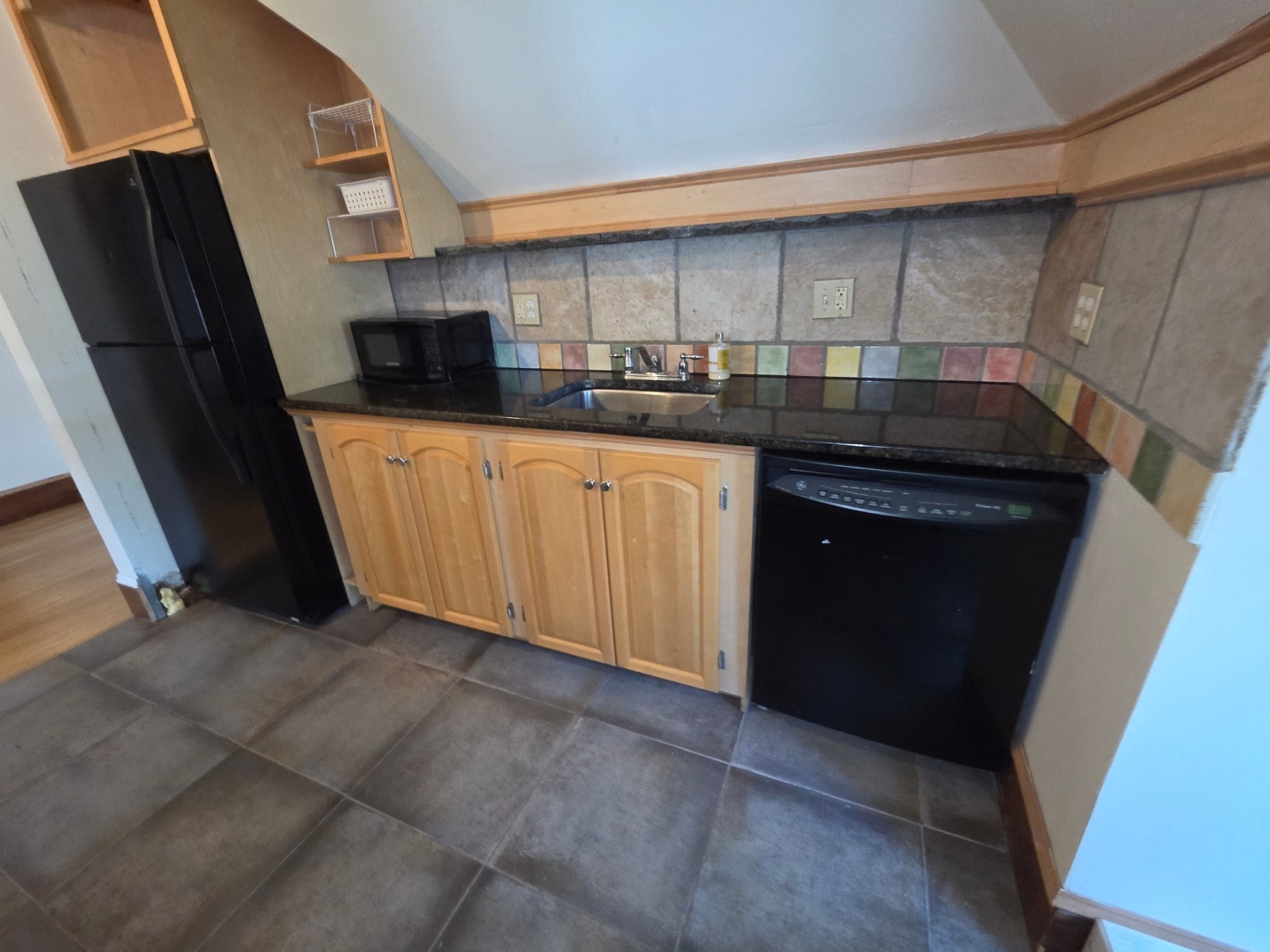659 Southbridge Street 3