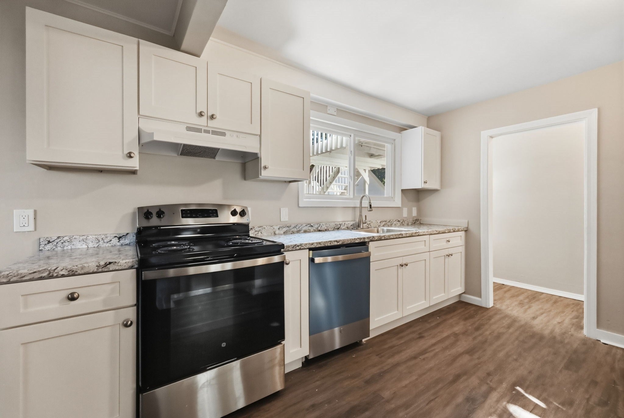814 College Hwy, Southwick, MA Photo #12
