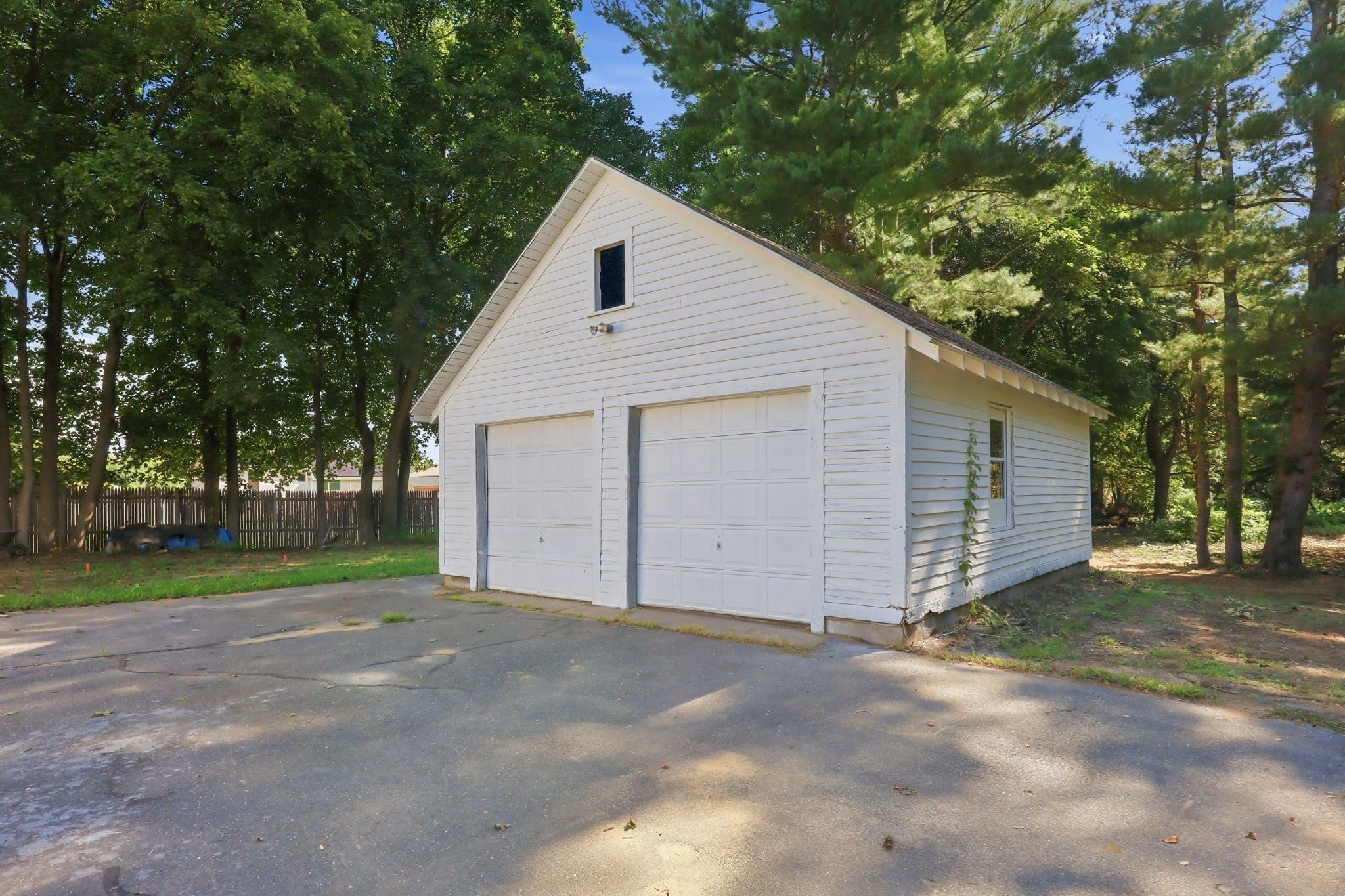 814 College Hwy