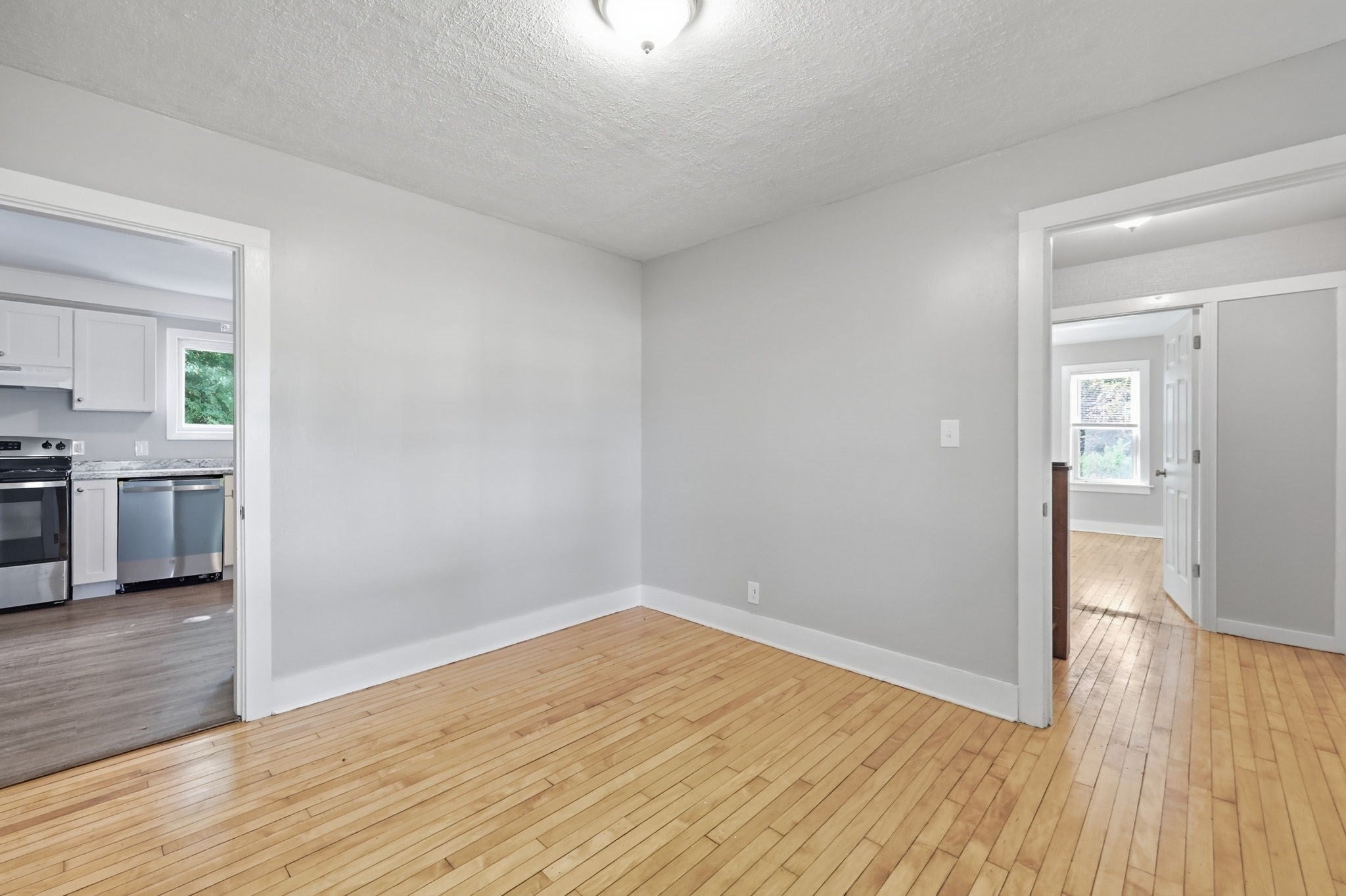 814 College Hwy, Southwick, MA Photo #23
