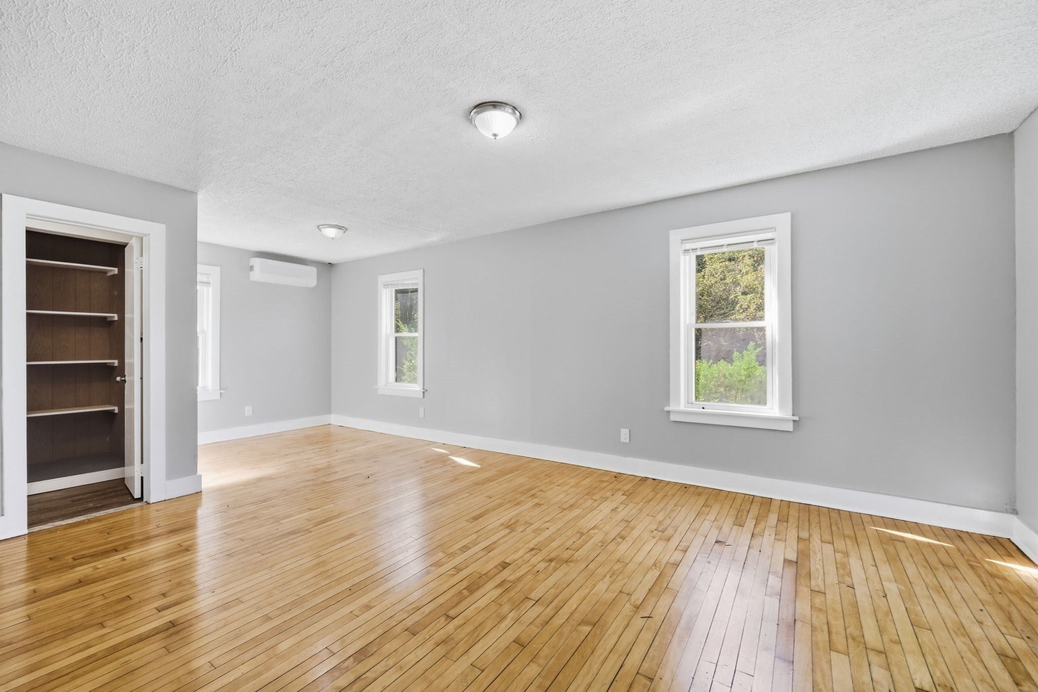 814 College Hwy, Southwick, MA Photo #25