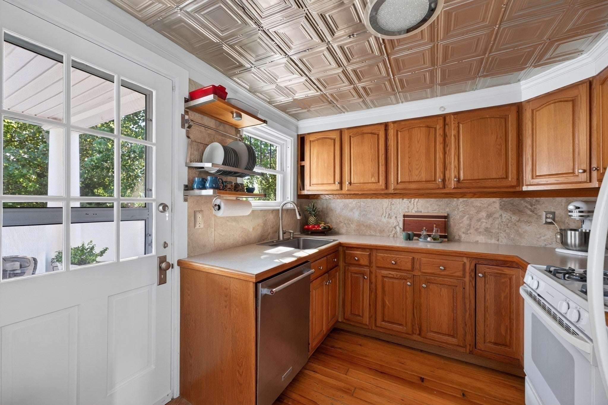 10 West St, New Bedford, MA Photo #9