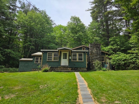 Photo of 276 Pine St, Leicester, MA 01524 (MLS # 73532491)