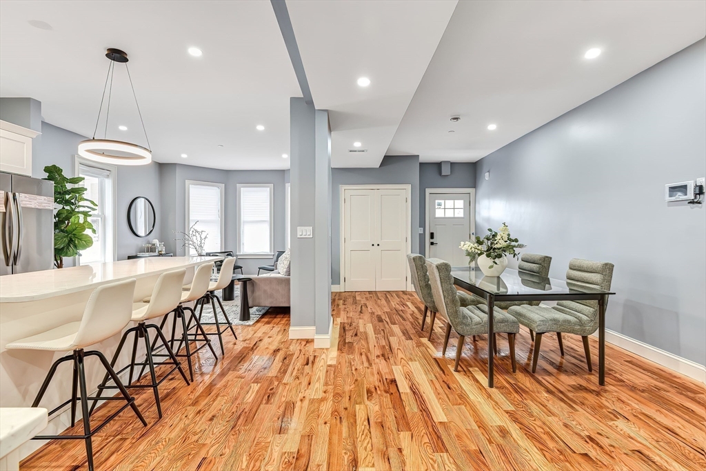64 Clarkwood St 1