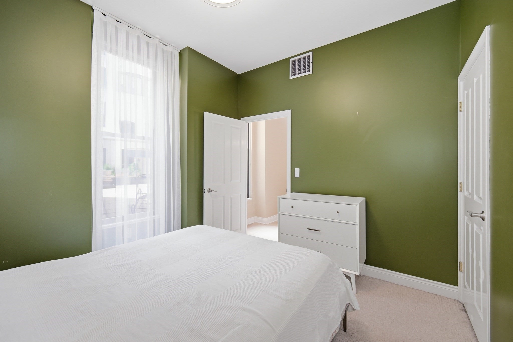 4 Charlesgate E #107, Boston, MA Photo #4