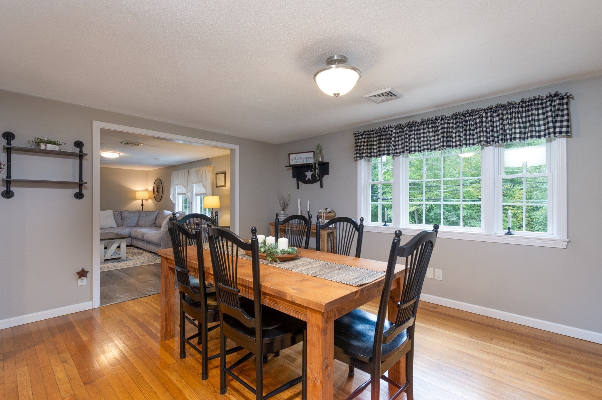 113 Charlton Rd