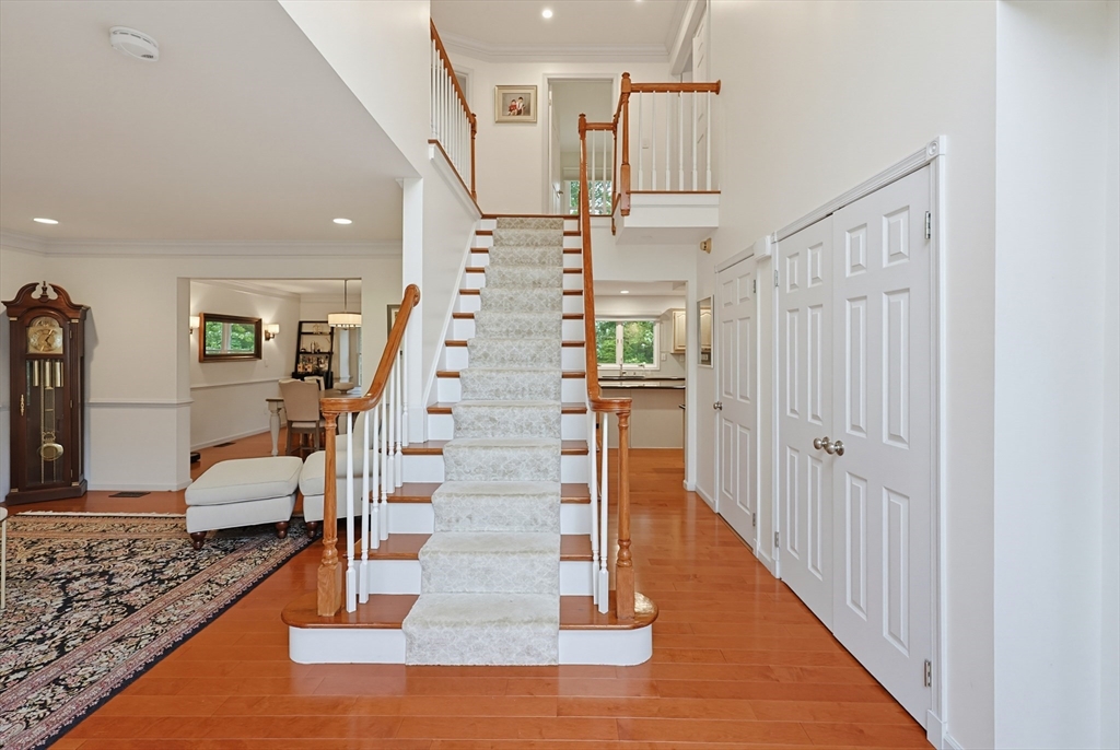 12 Iron Hollow Rd