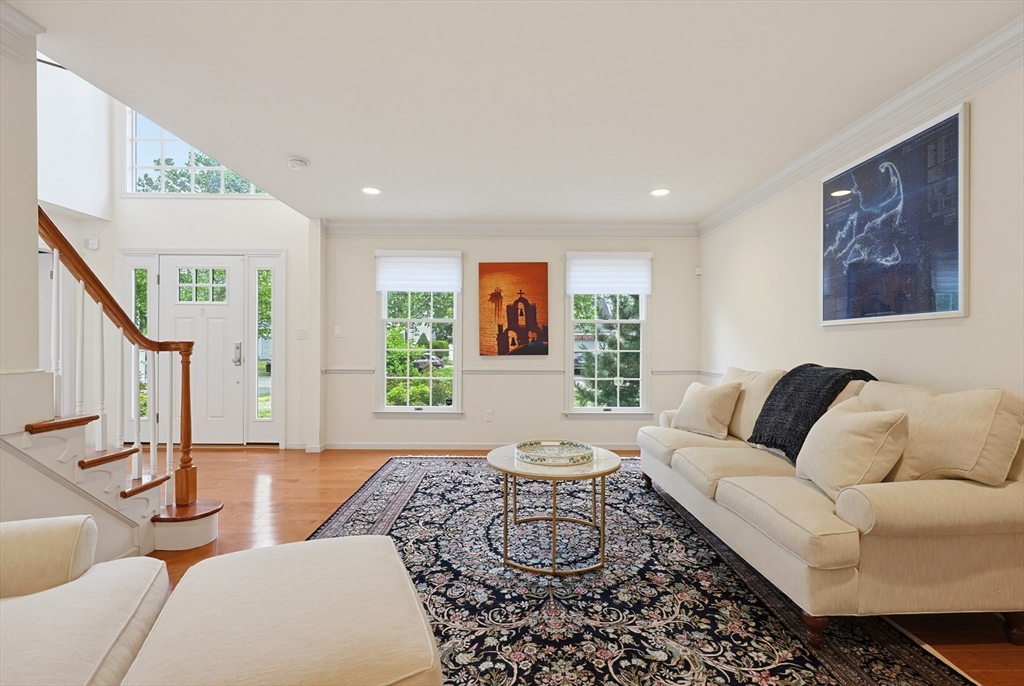12 Iron Hollow Rd